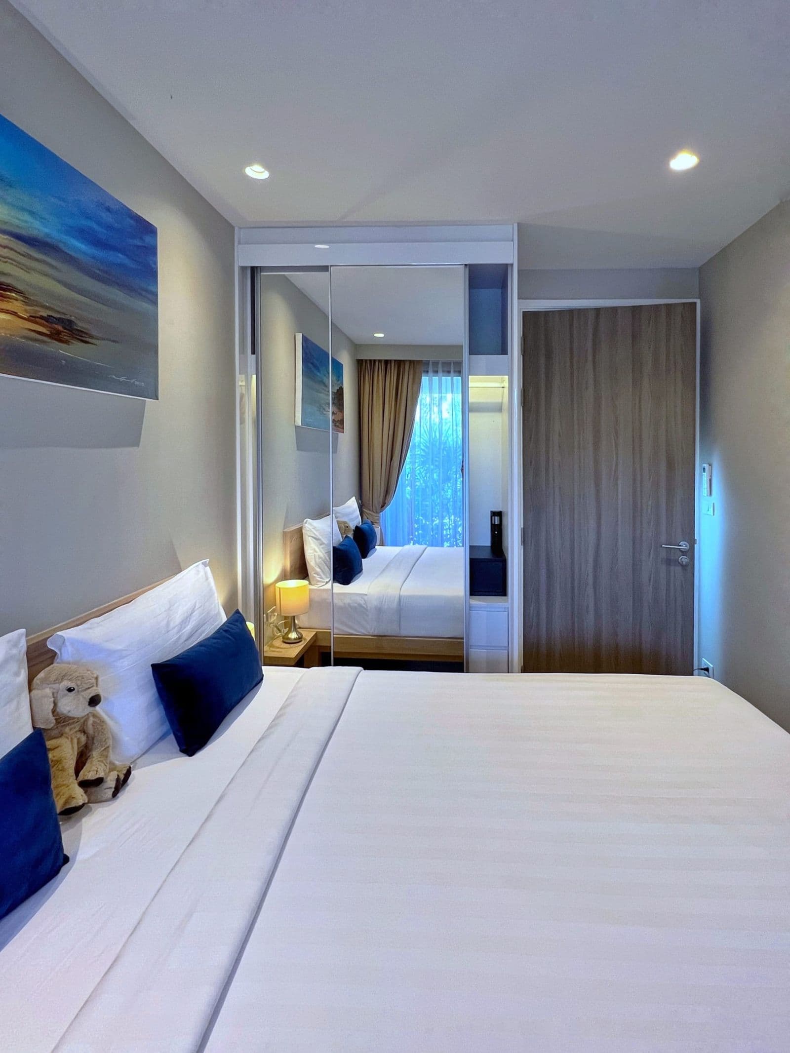 2 bed / 2 bath Diamond condo rent — photo 1