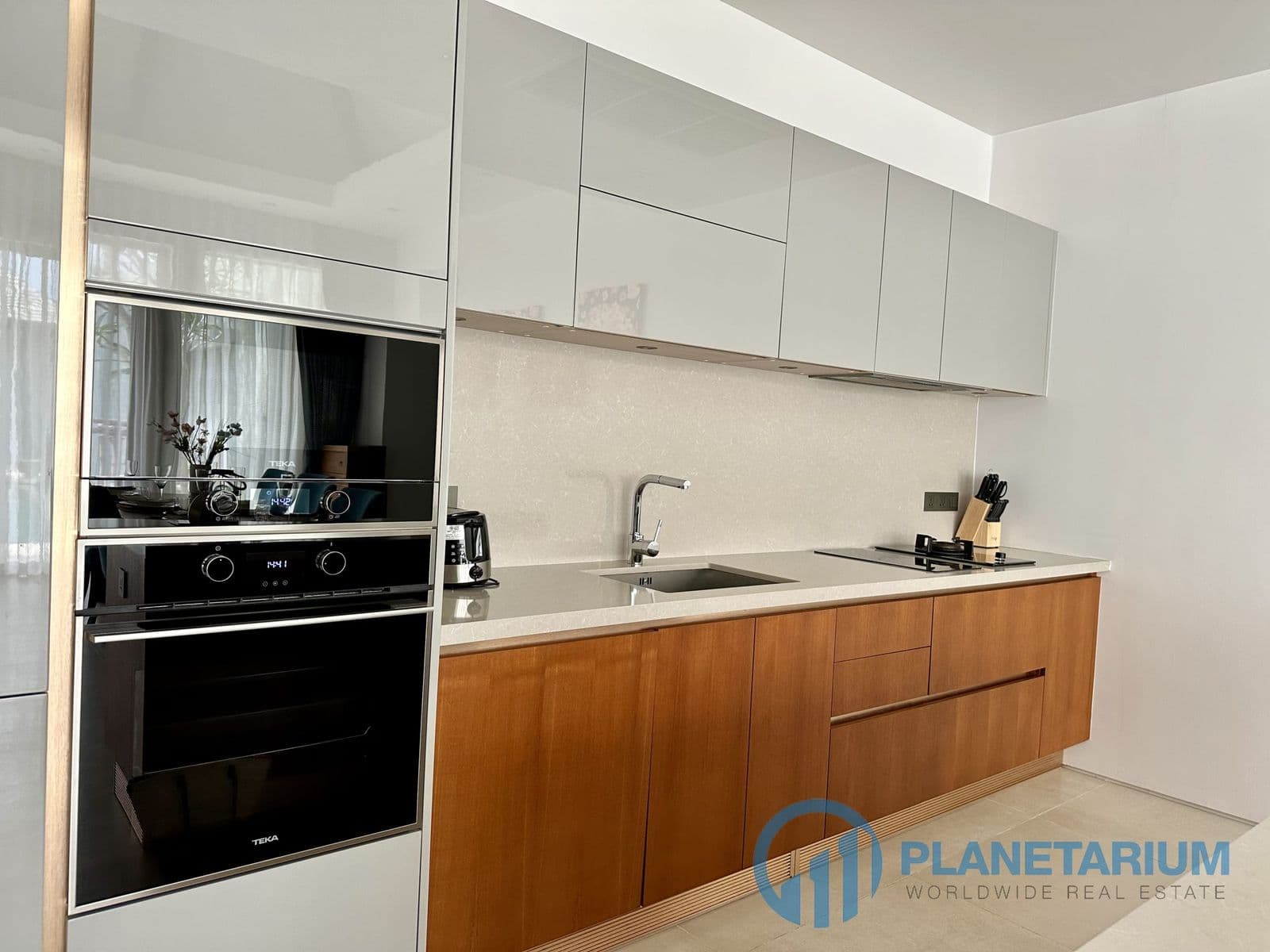 3 Bedroom Anchan Hill for rent — photo 3