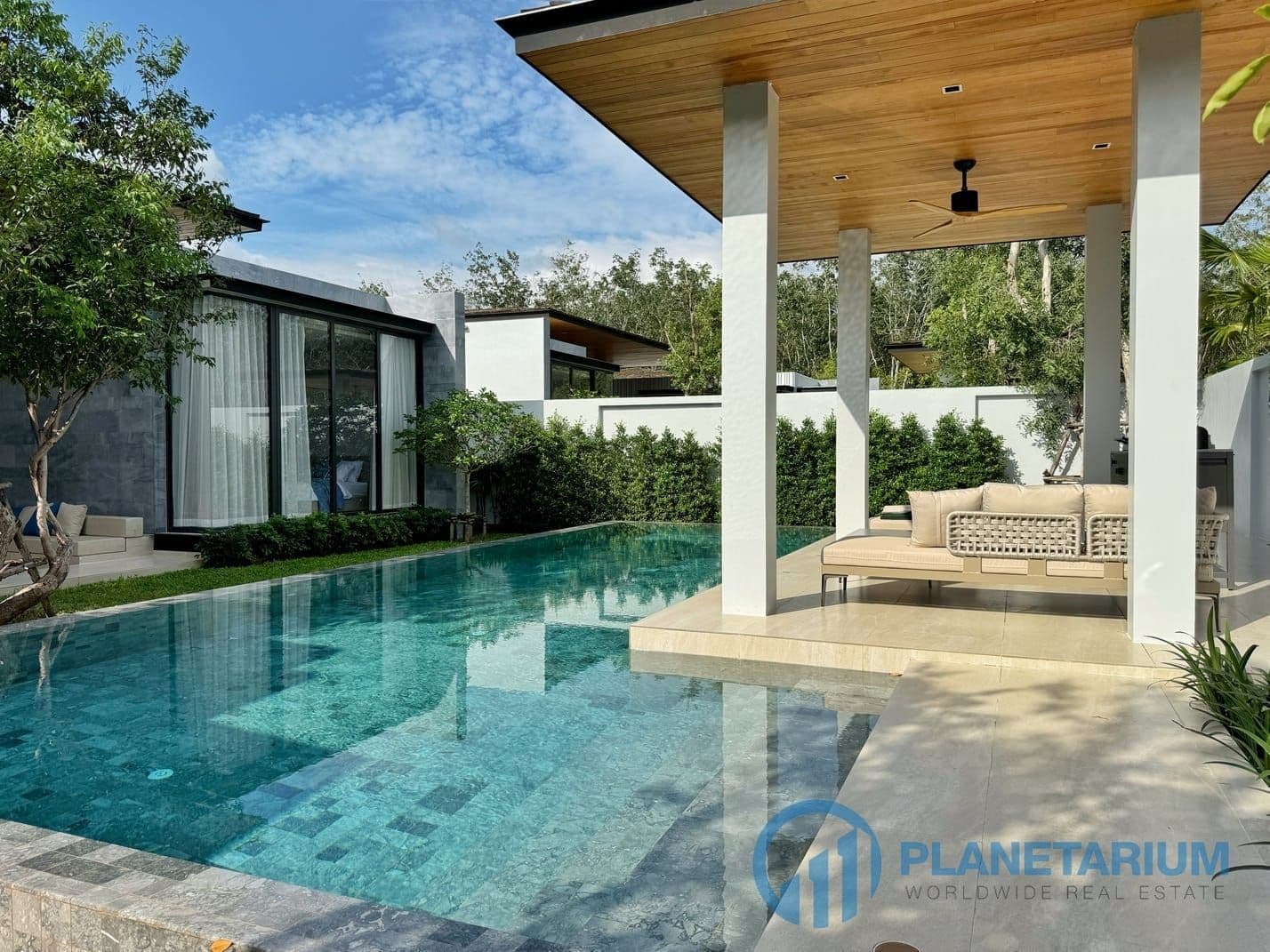 4 Bedroom Botanica Foresta for rent — photo 3