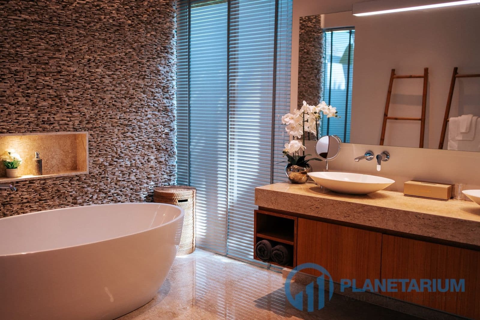 2 Bedroom Anchan Hill rent — photo 5