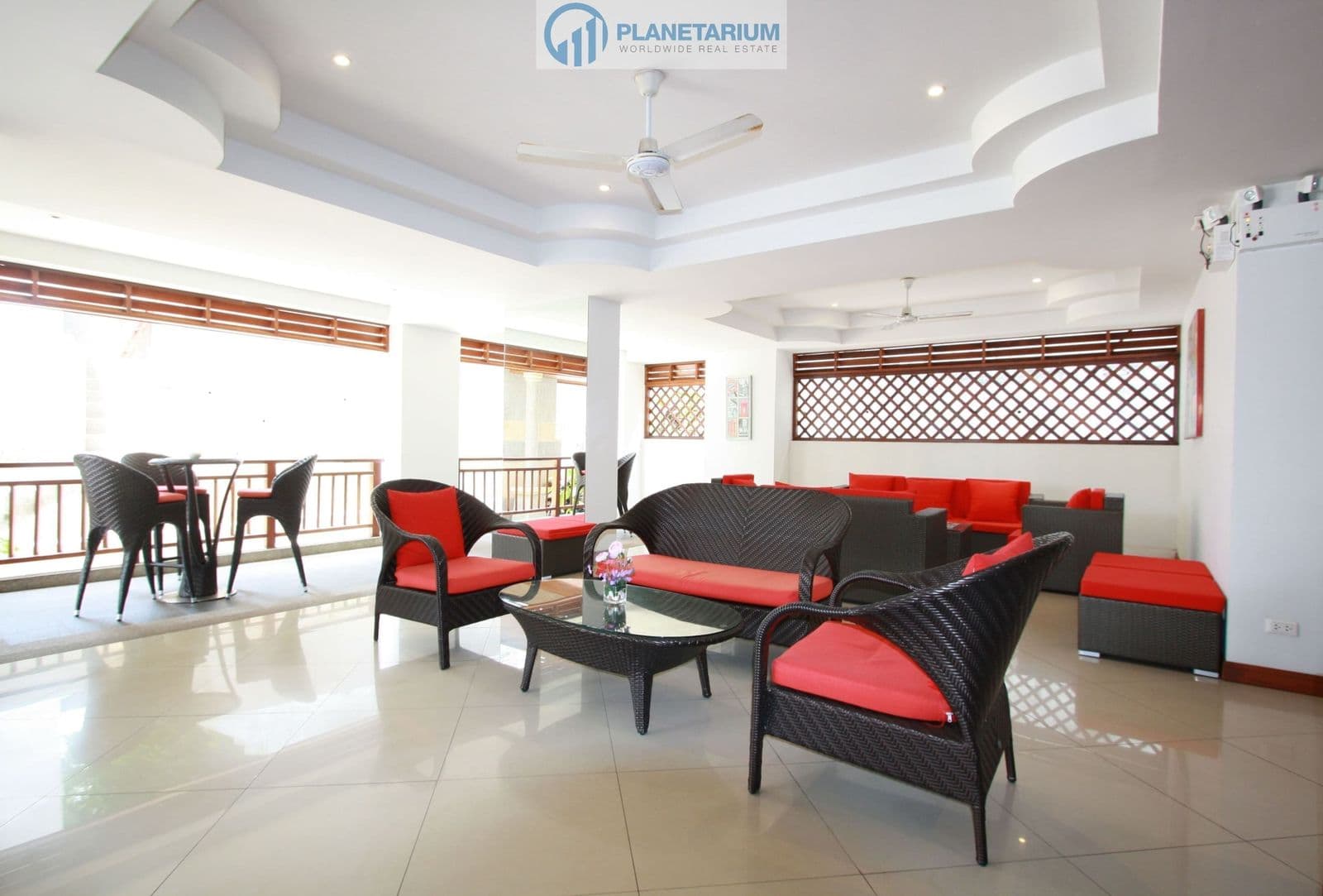 Surin 2-bedroom Apartment — photo 3