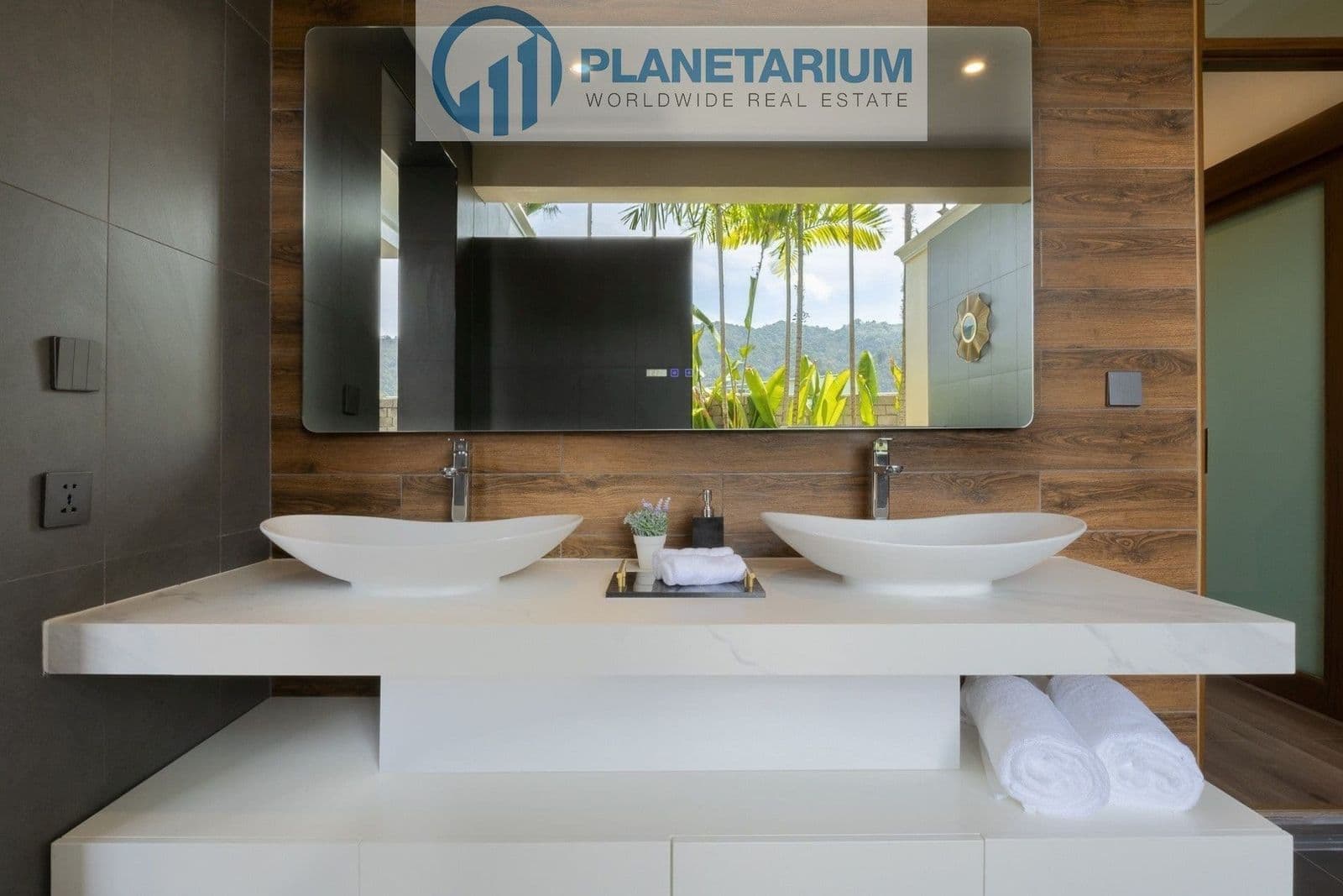Luxury villa in Bang Tao Beach — photo 2