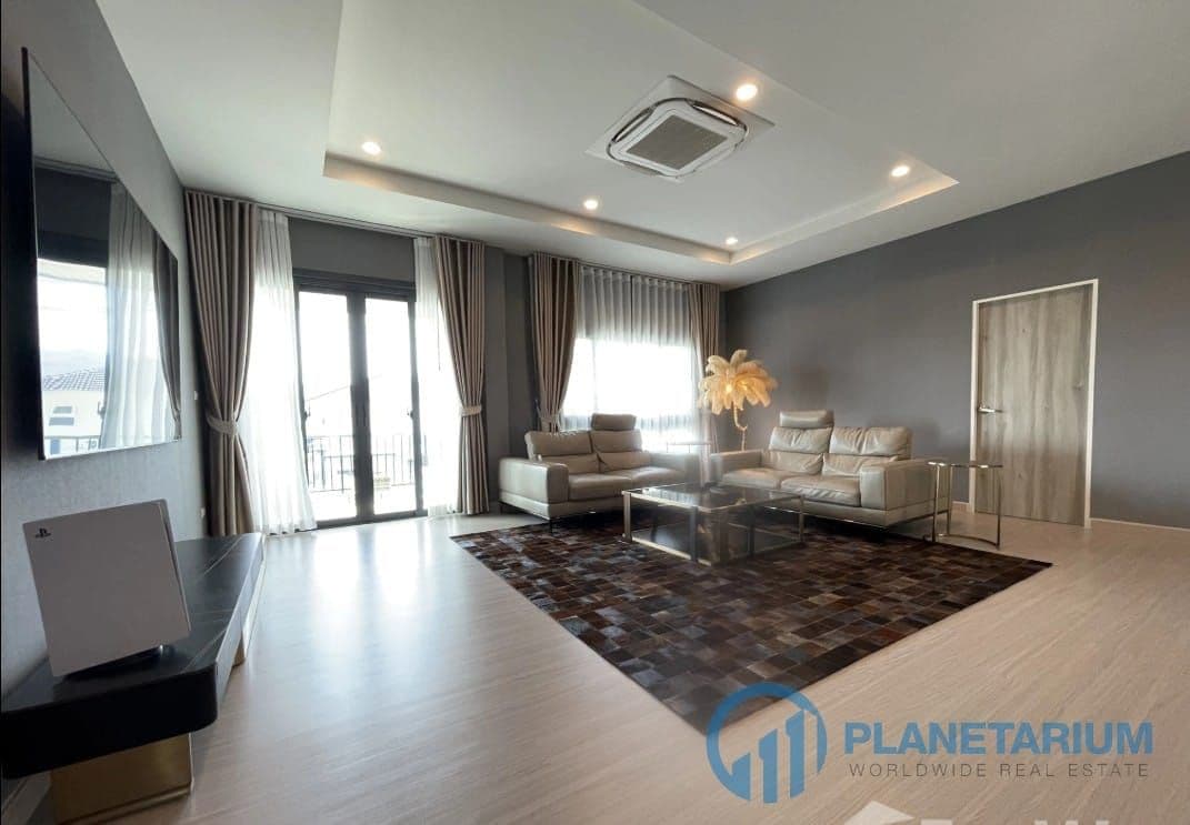 4 Bedroom Supalai palm spring resale — photo 3