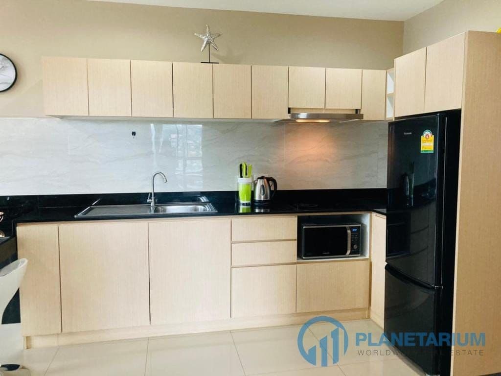 2 Bedroom Naiharn condo resale — photo 3