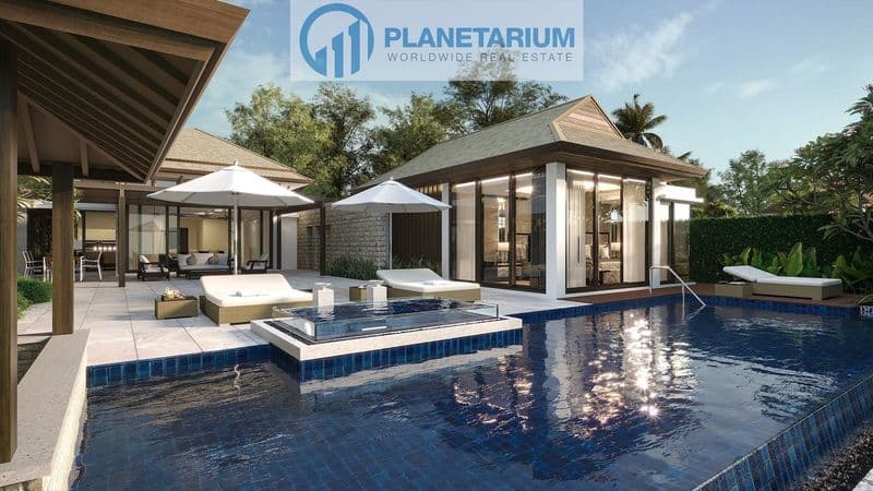 Exclusive lakeside villa in Bang Tao Beach — photo 1