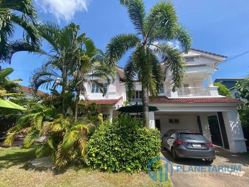 3 Bedroom Villa Land and House Chalong Resale — photo 1