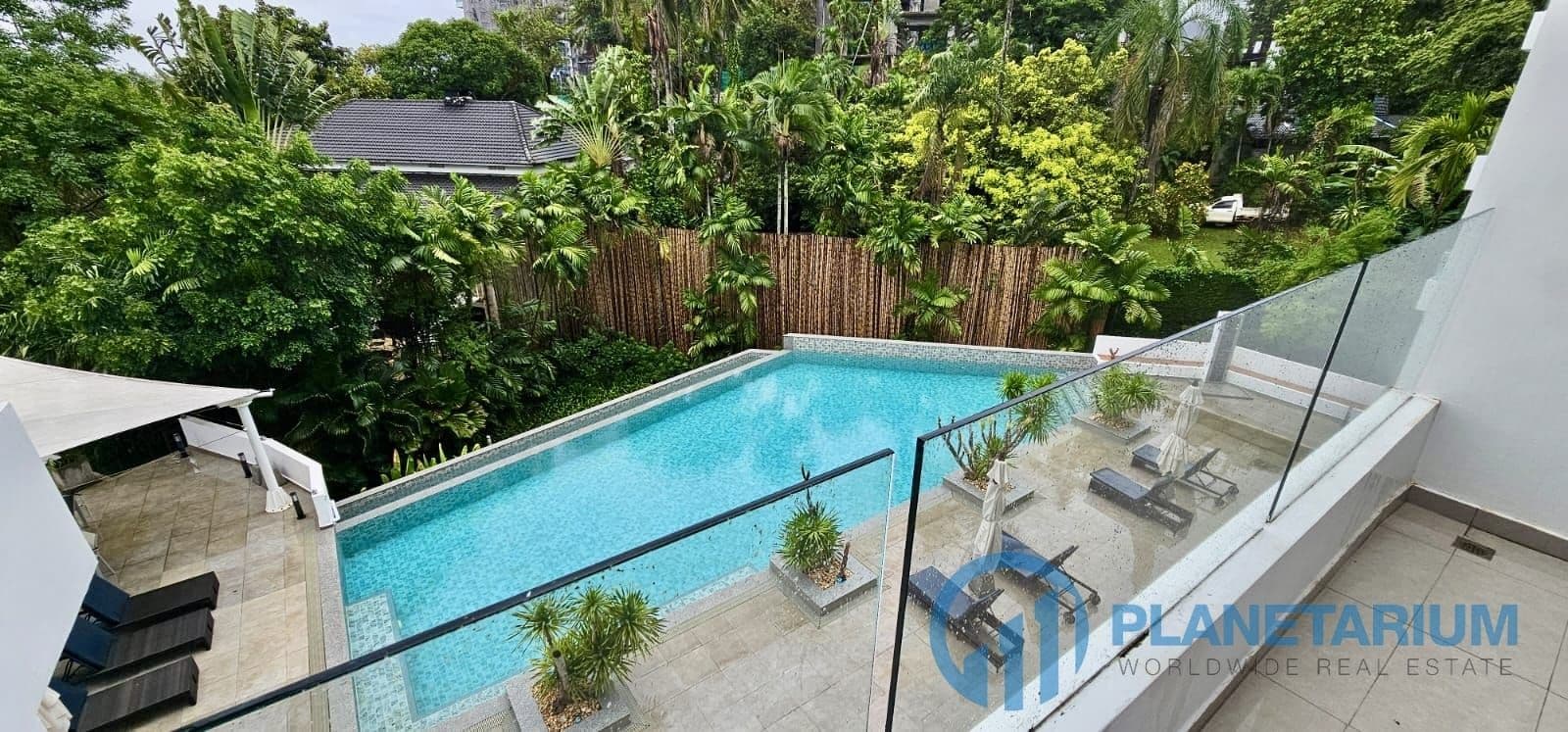 2 Bedroom Sunsuri Surin Resale — photo 2