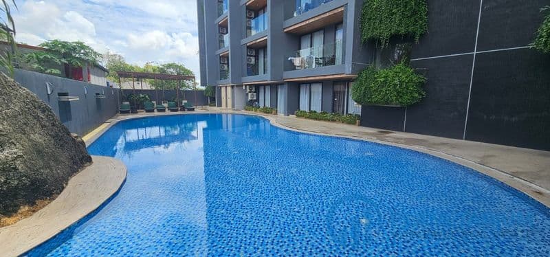 1 Bed Calypso Condo resale — photo 1