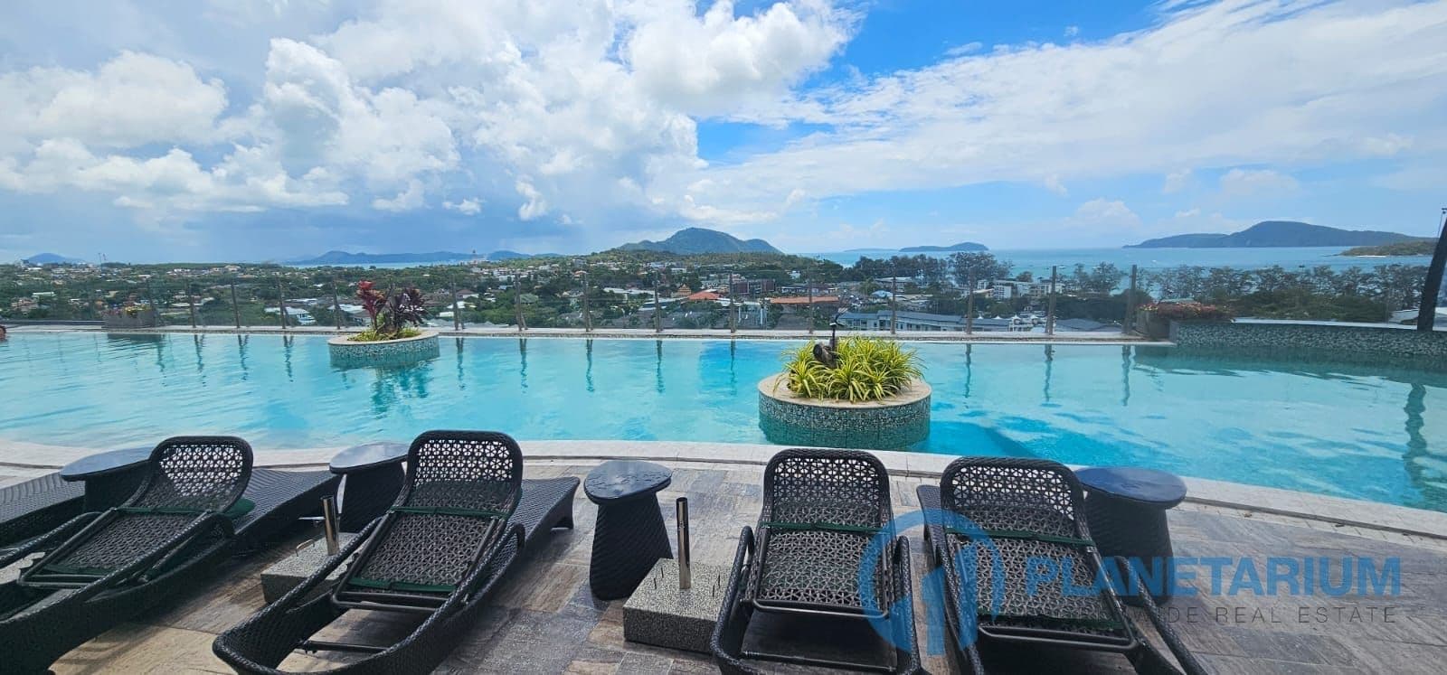 1 Bed Calypso Condo resale — photo 4
