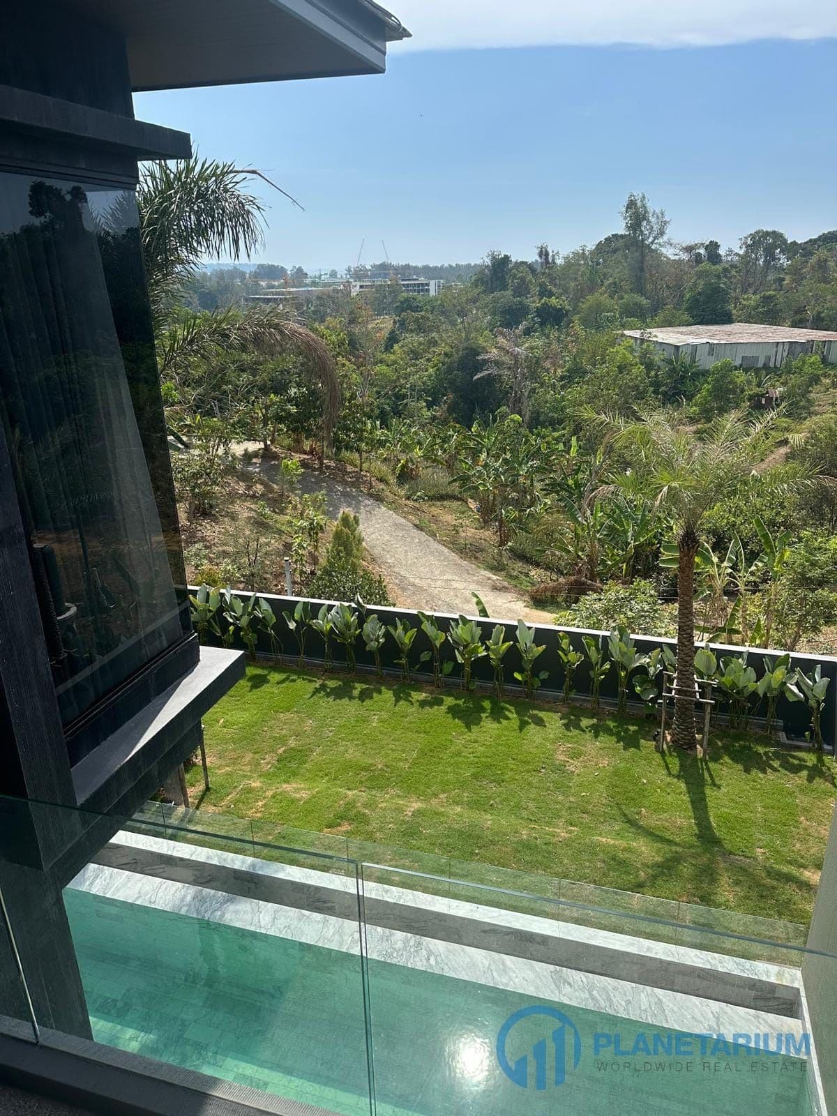3 Bedrooms Sea View Villa Layan Resale — photo 2