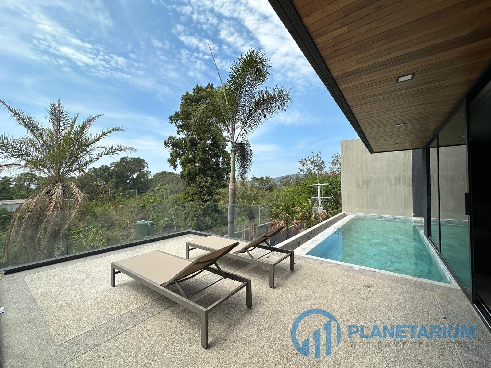 3 Bedrooms Sea View Villa Layan Resale — photo 3