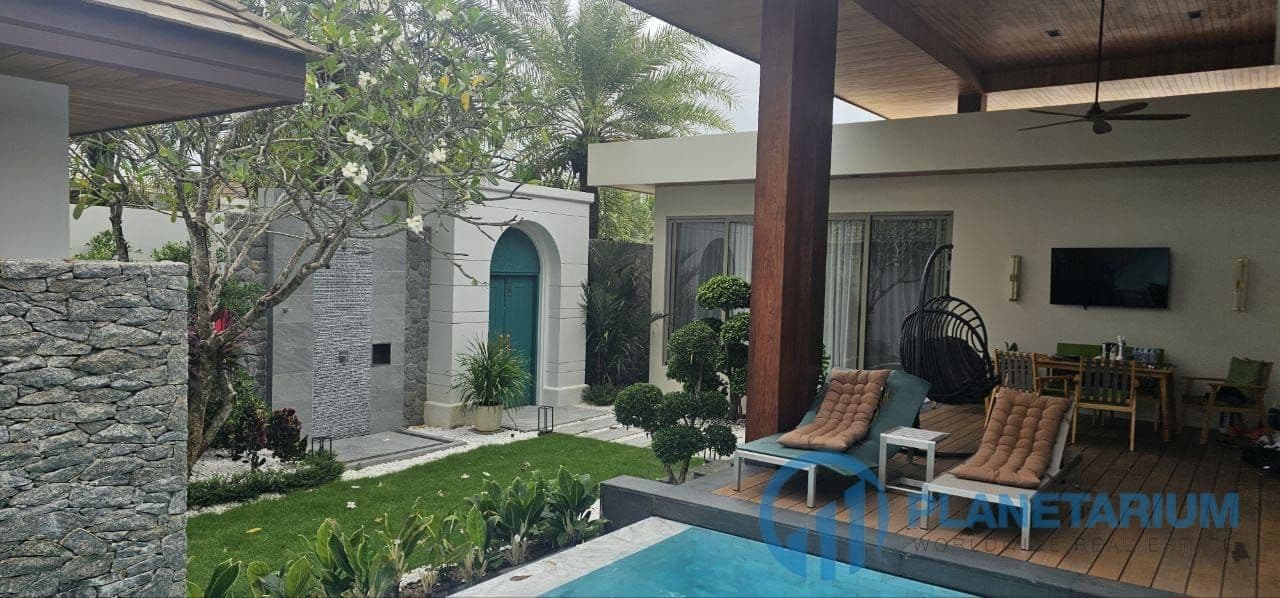 4 Bedrooms Villa Pasak Resale — photo 3