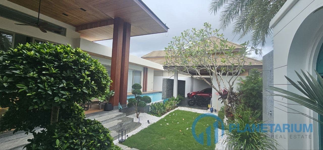 4 Bedrooms Villa Pasak Resale — photo 5