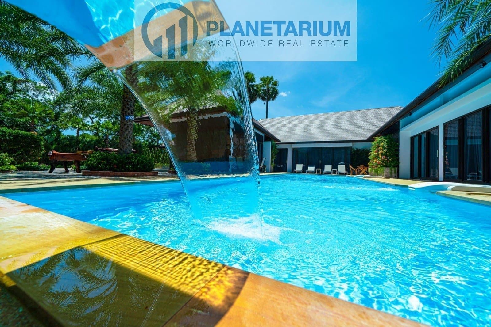 Luxury villa in Mai Khao — photo 1