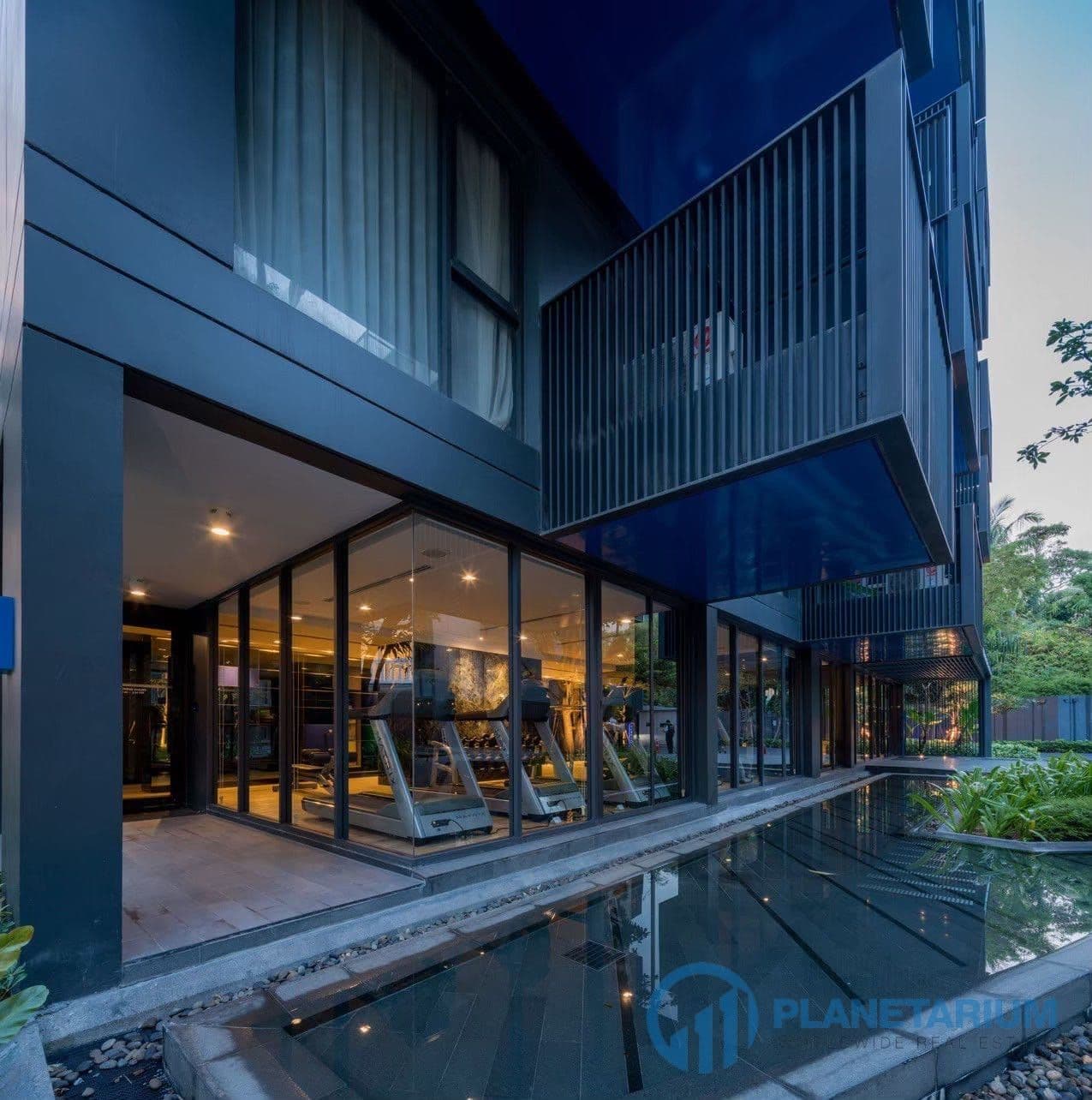 Modern 2 Bedroom Deck Patong Resale — photo 3