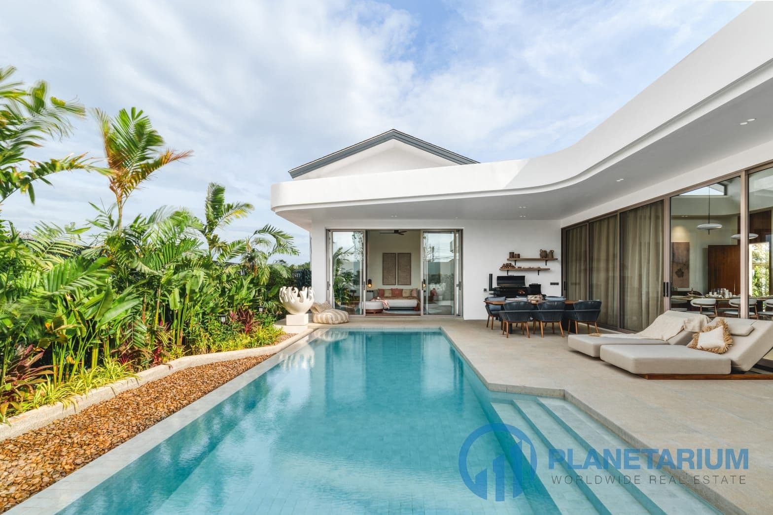3 – 4 Bedrooms Modern Villa at Cherngtalay — photo 3