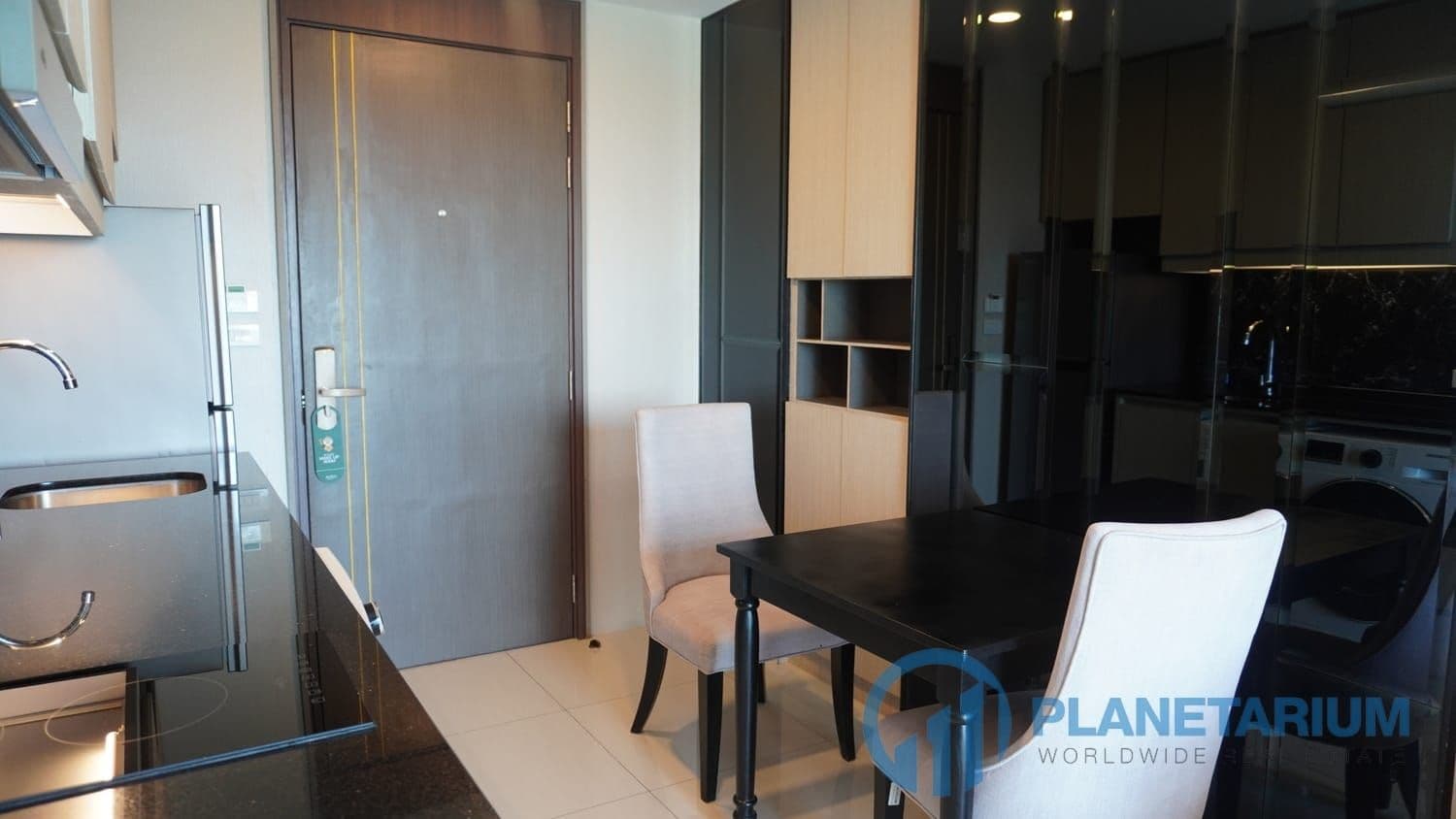 1 Bedroom Mida Grande Condominium Resale — photo 1