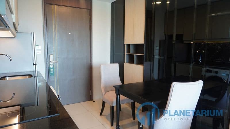 1 Bedroom Mida Grande Condominium Resale — photo 1