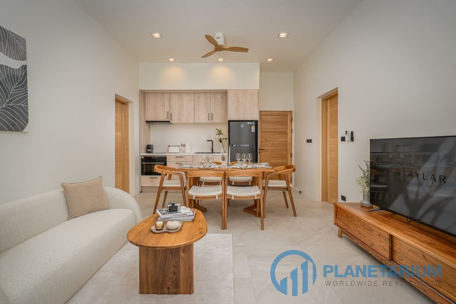 3 bedroom Sunrise Garden villa resale — photo 4