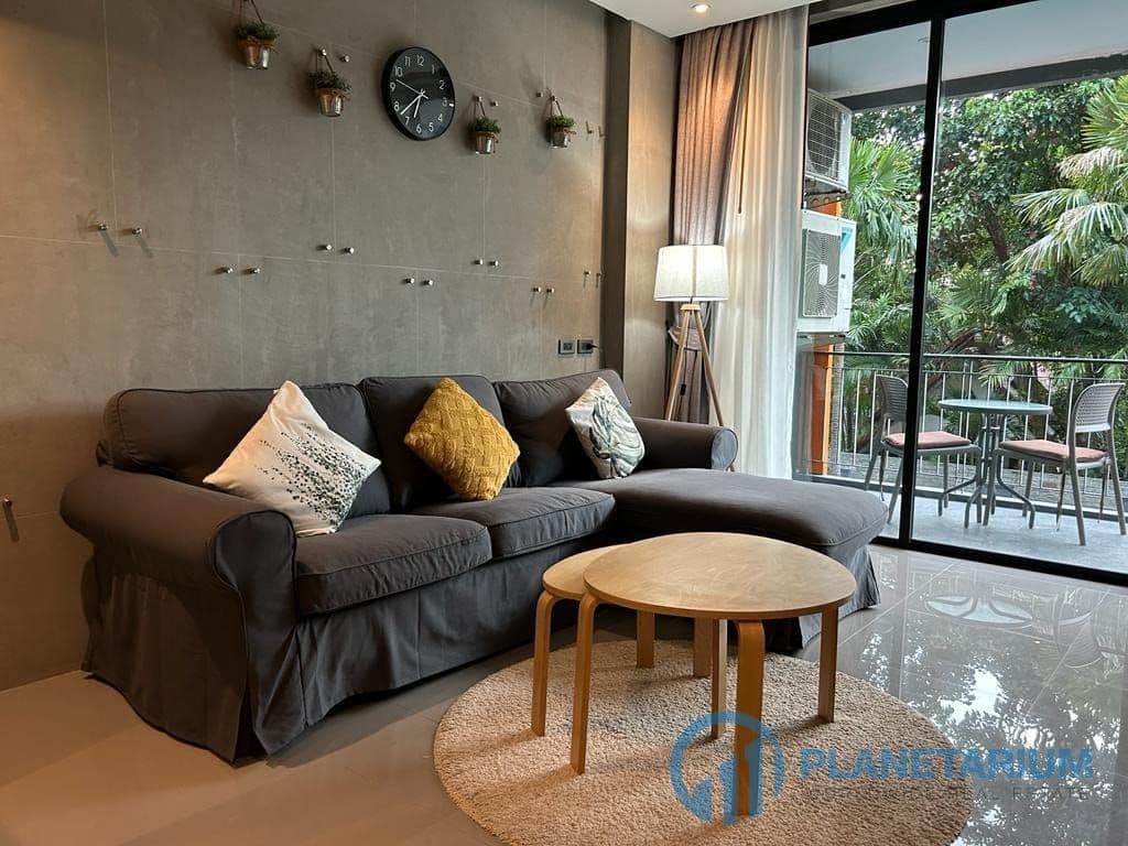 1 Bed Relife windy resale — photo 1