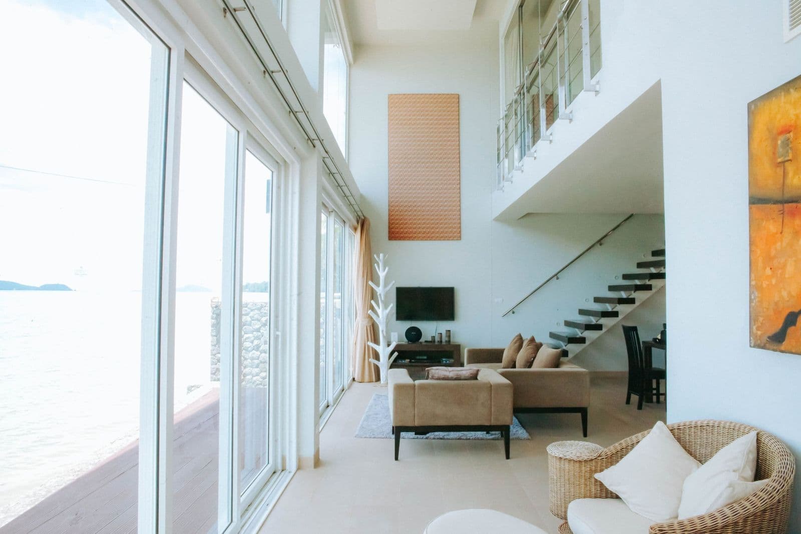 Luxury beachfront and seaview villa for rent — photo 5