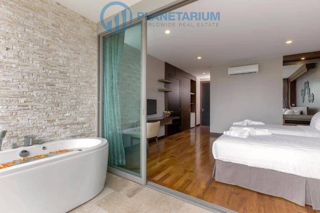 2 Bedrooms in Bang Tao — photo 4