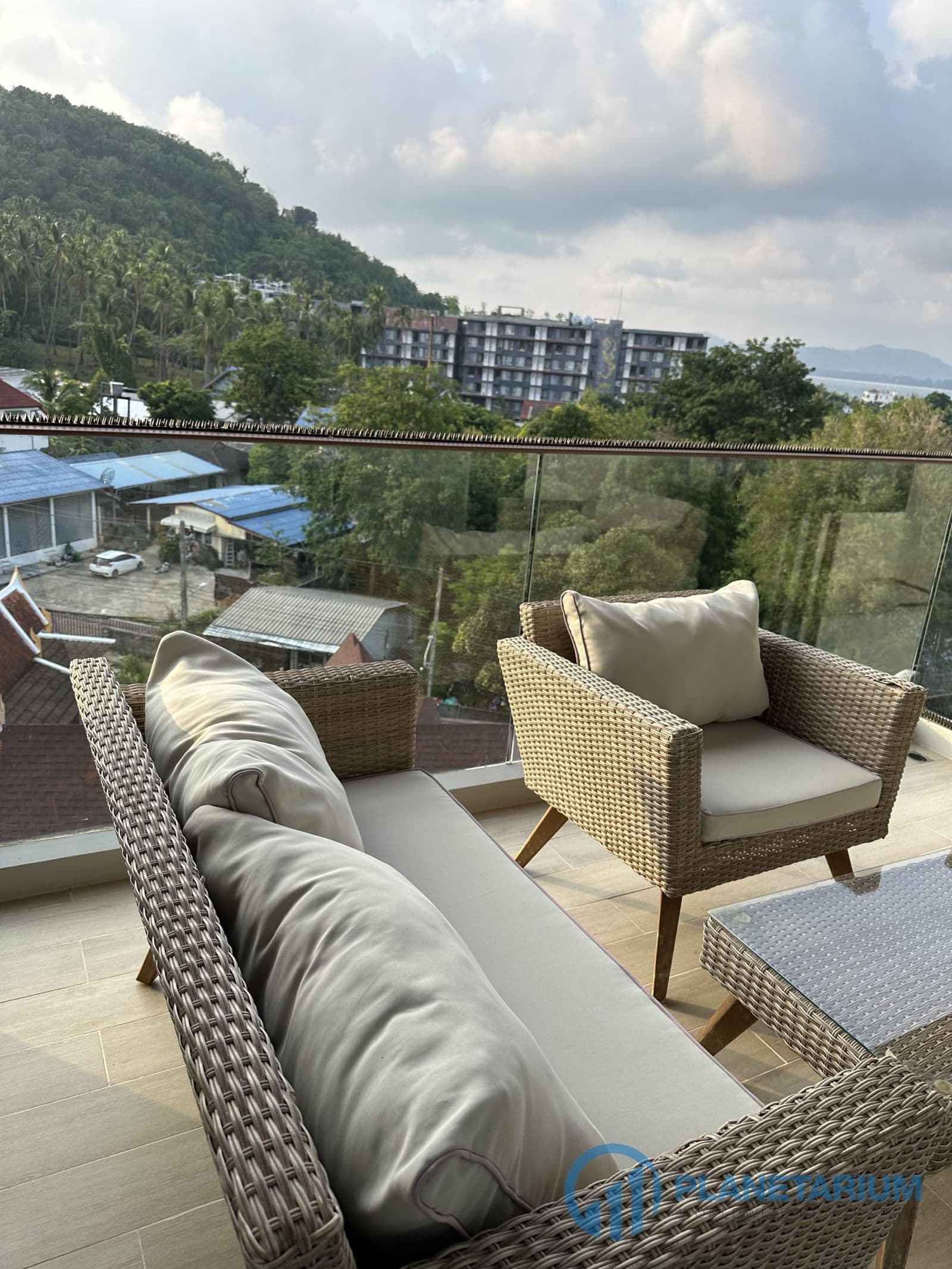 1 Bed Palymrah surin resale — photo 3