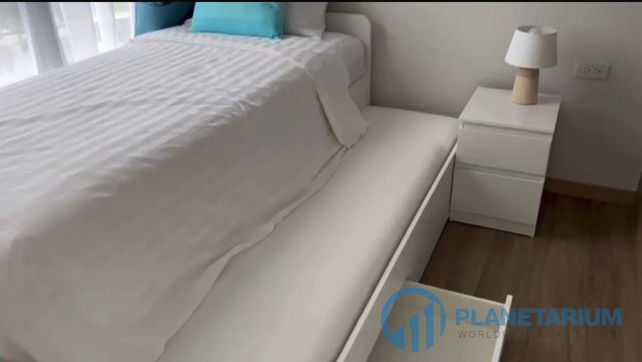 2 Bedroom Skypark Resale — photo 3