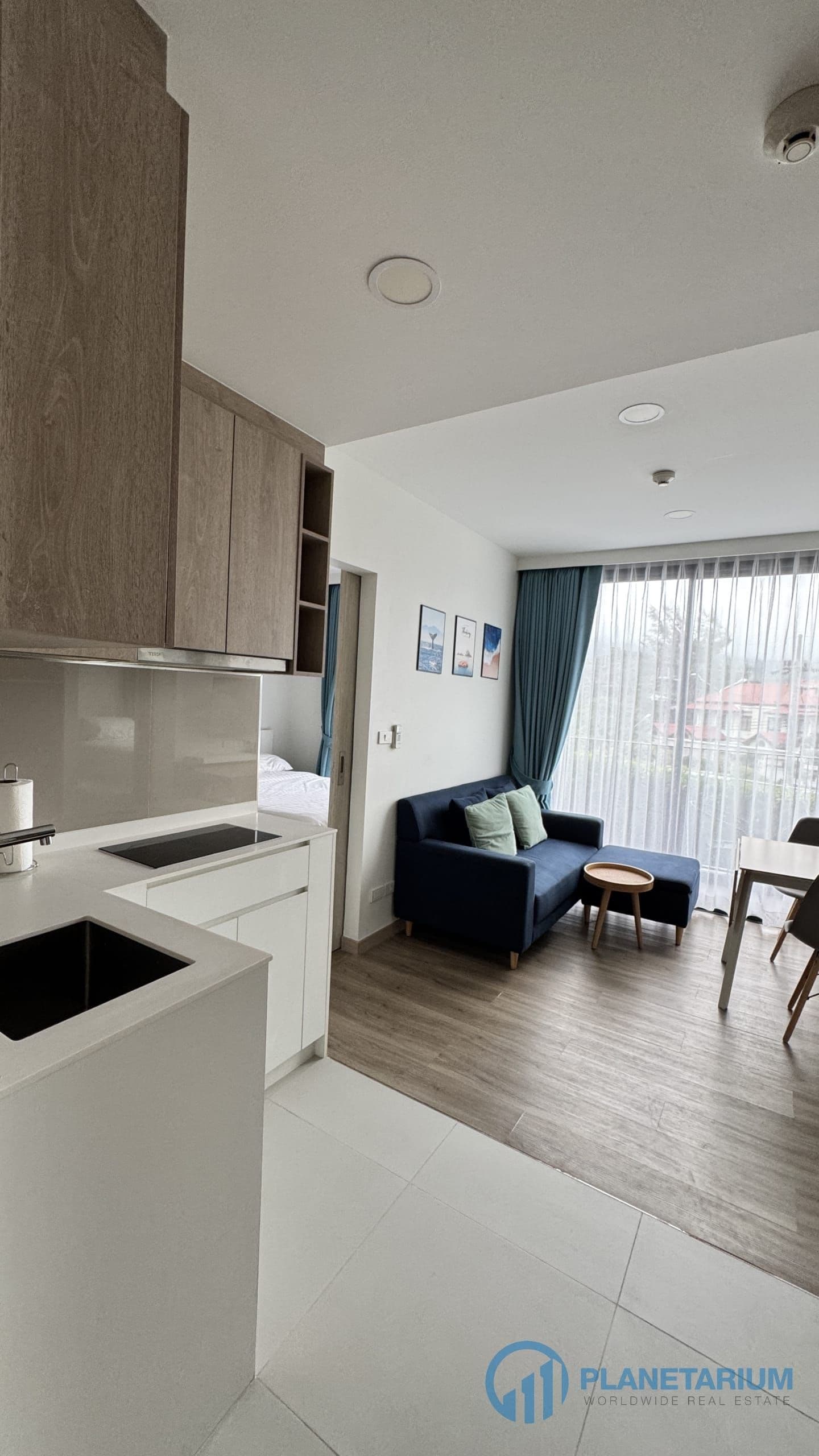 2 Bedroom Skypark Resale — photo 4