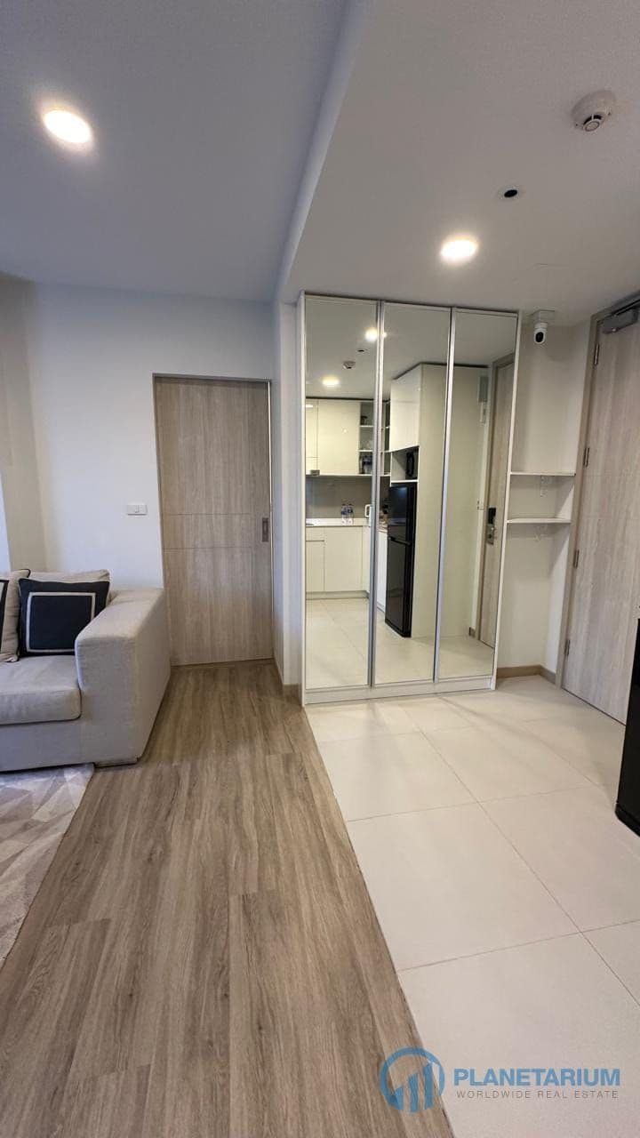 Laguna Skypark 2 Bed 2 Bath Resale — photo 4