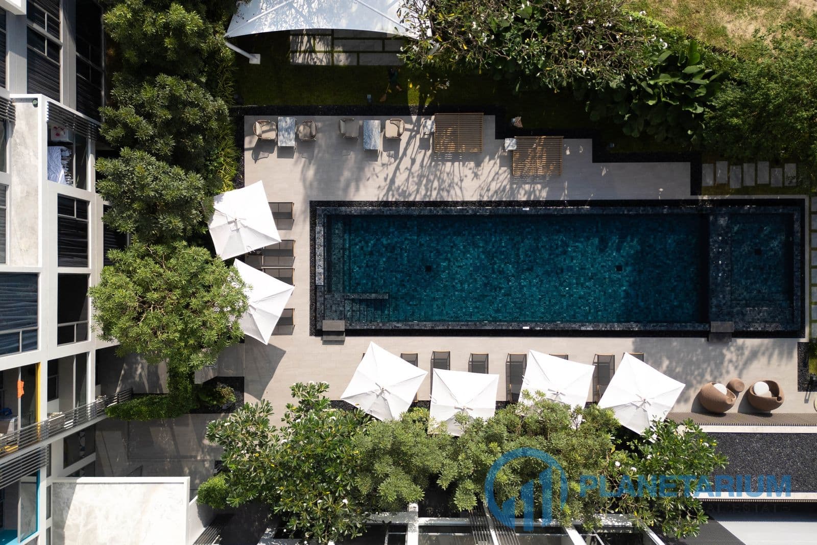 2 Bedroom Laguna Lakeside resale — photo 4