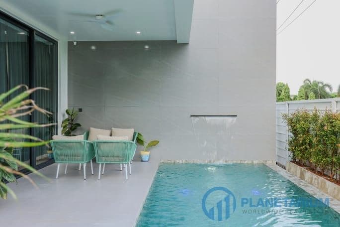 4 Bedroom Larima Villa — photo 1