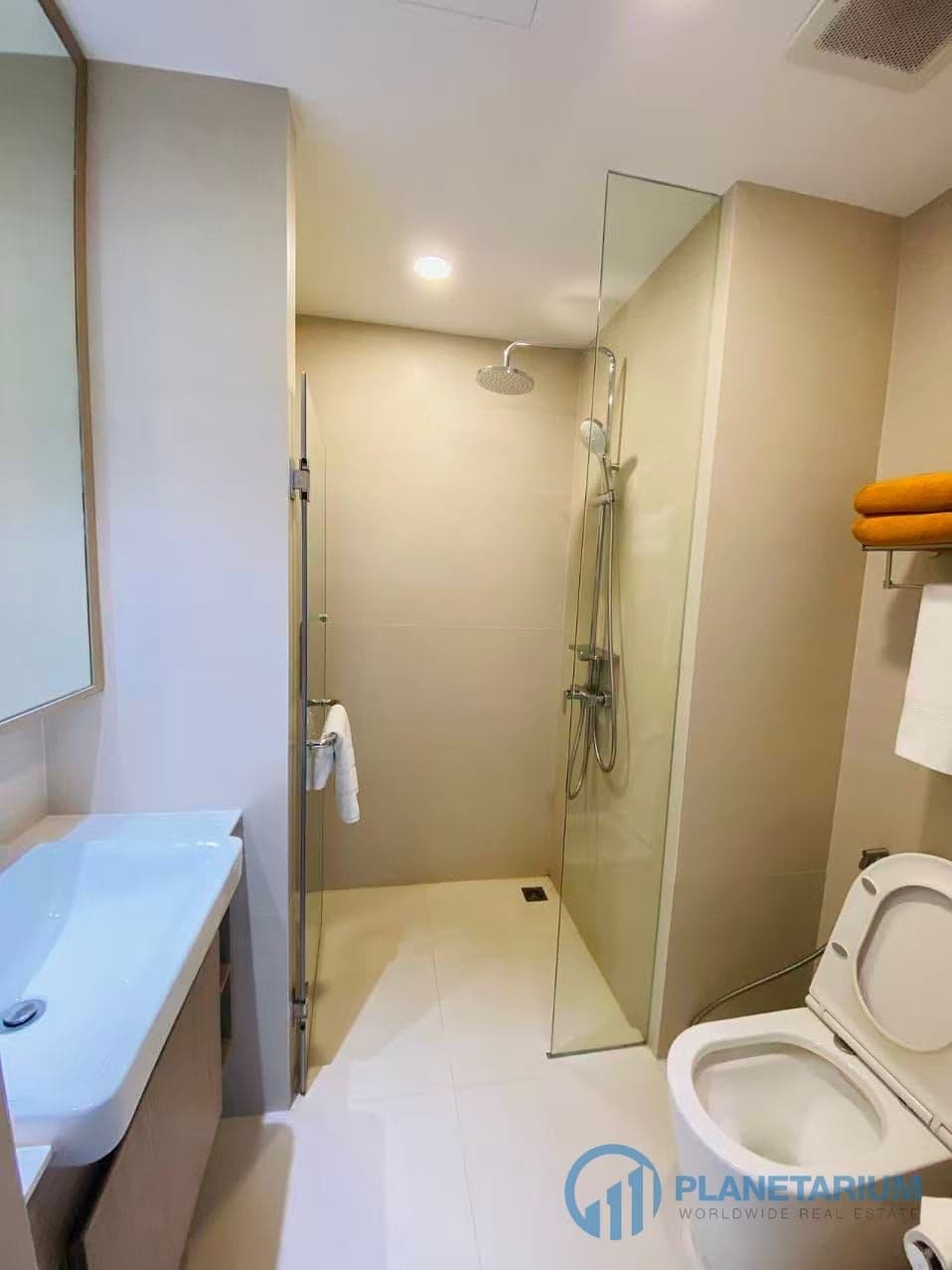 2 bed skypark with big terrace resale — photo 4