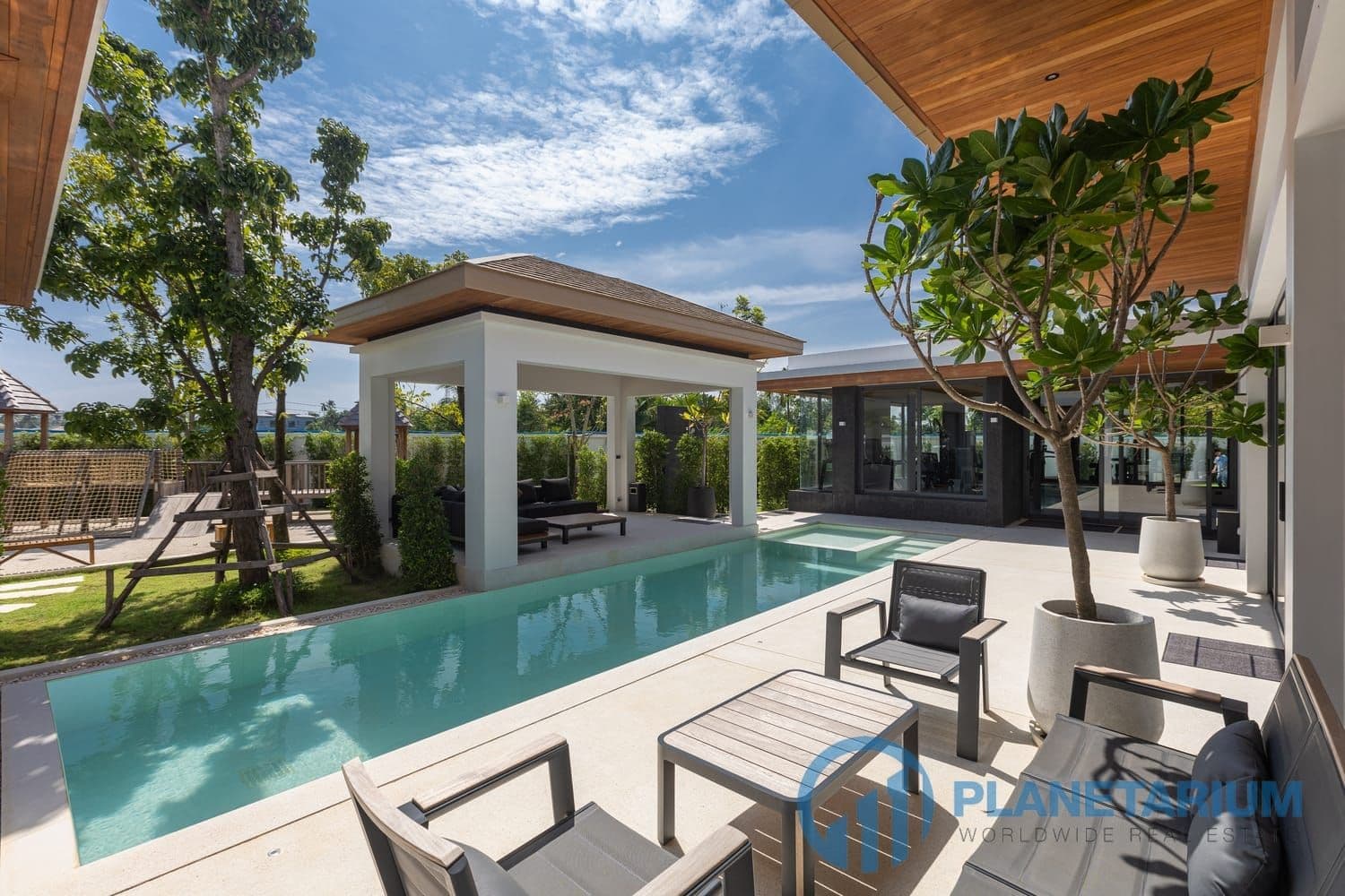 Luxurious pool villa  in Maikhao — photo 2