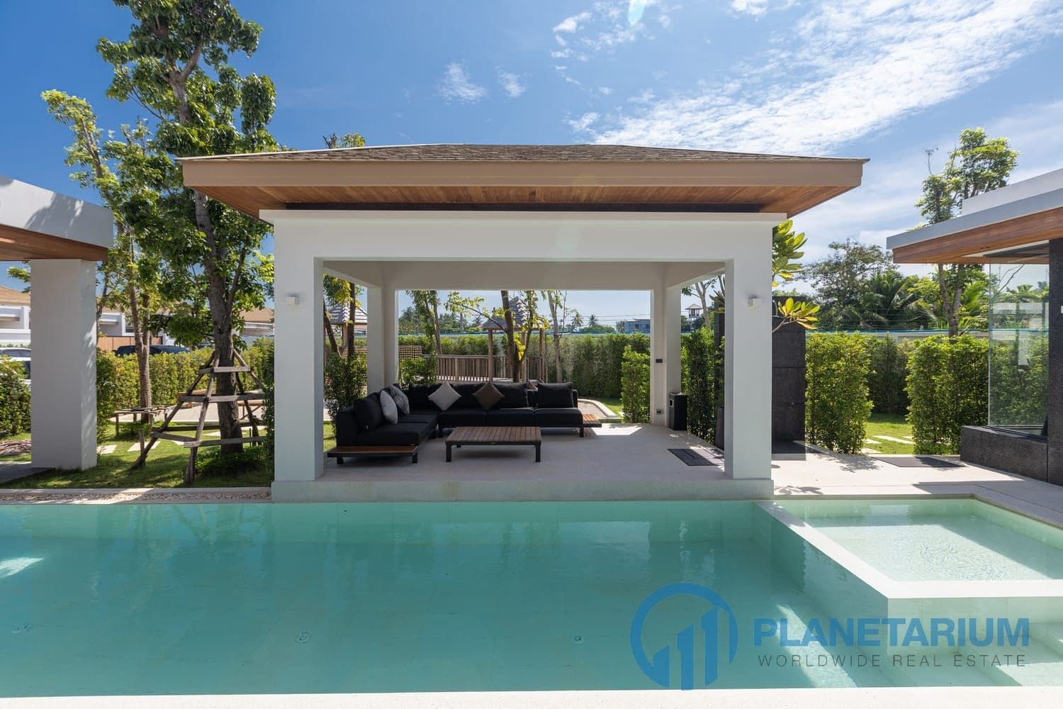 Luxurious pool villa  in Maikhao — photo 4
