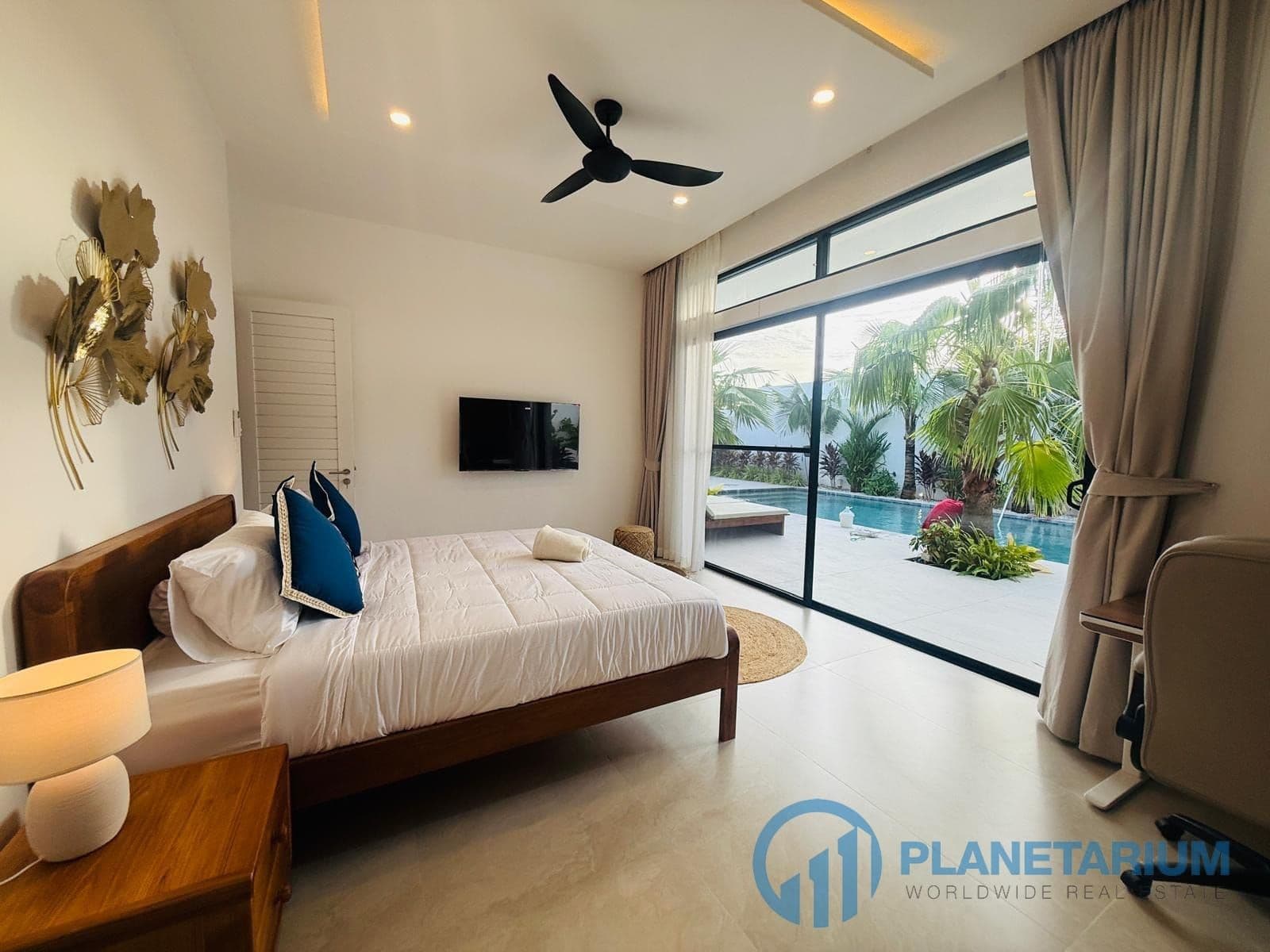4 Bedrooms Villa One Rawai Resale — photo 4
