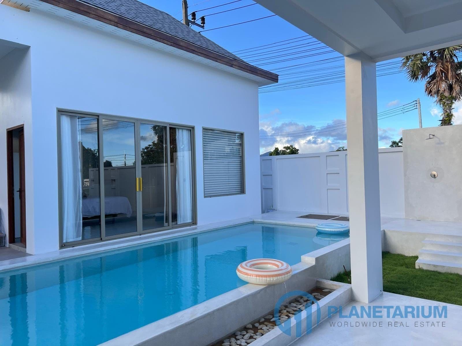 4 Bedrooms luxury villa Bangtao rent — photo 2