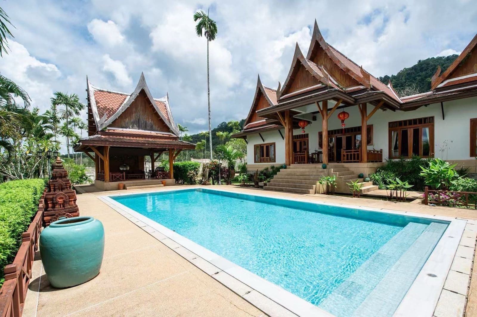 Luxury thai styele Villa at Manik resale — photo 2