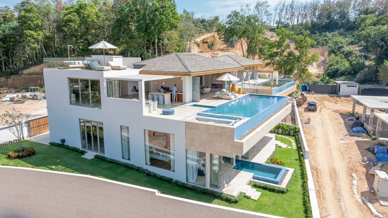 Luxury villa near Layan Beach — photo 2