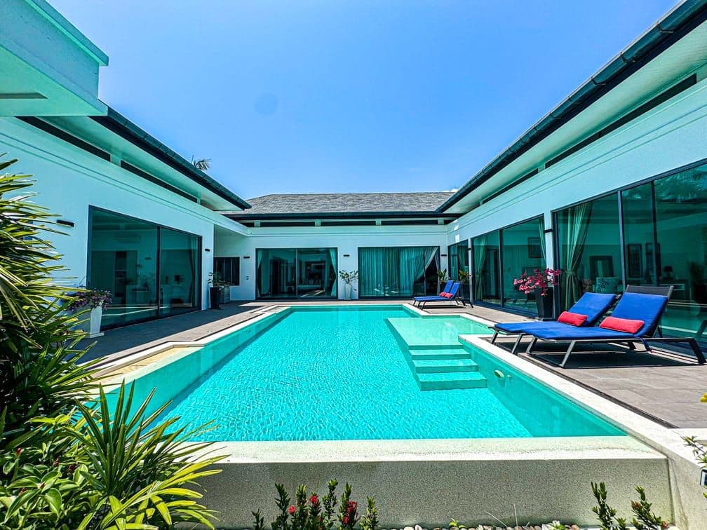 4 Beds/4 Baths Tropical Villa rawai resale — photo 5