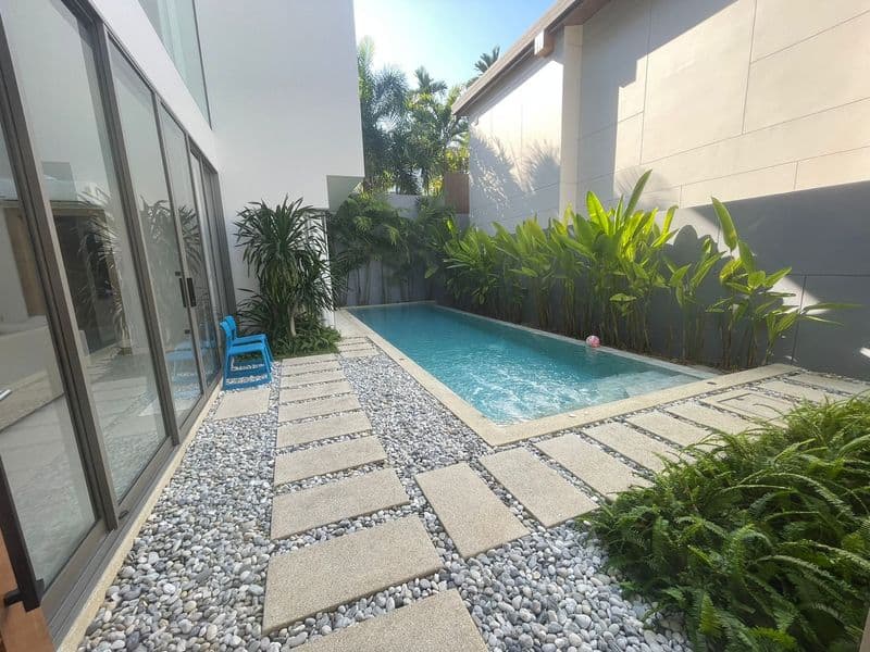 3 bed Zenithy villa resale — photo 1
