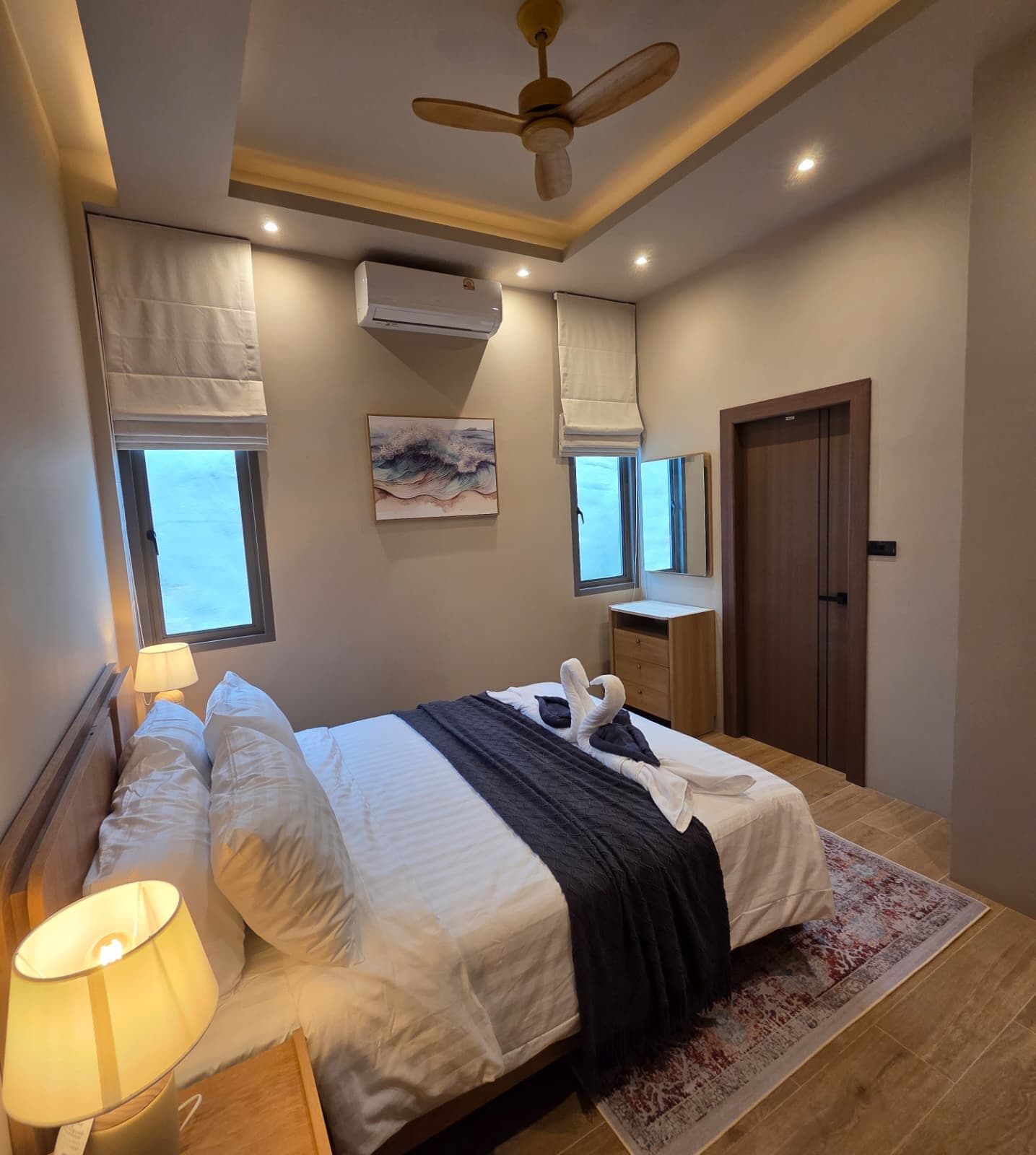 4 Bedroom Luxury villa naiharn resale — photo 3