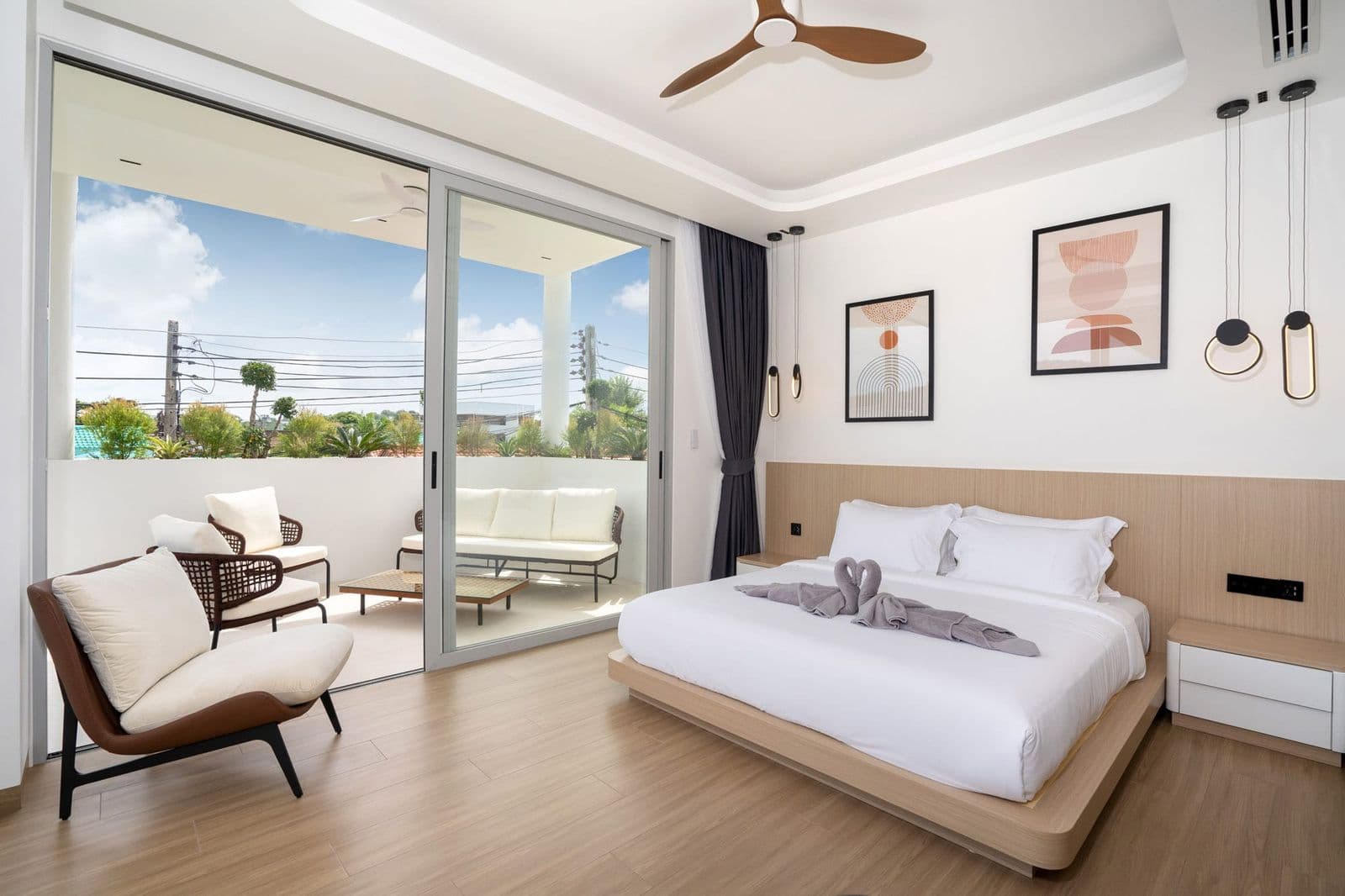 5 Bedrooms pool villa resale — photo 4