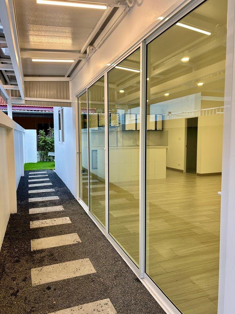 3 Bed house in chalong resale — photo 2