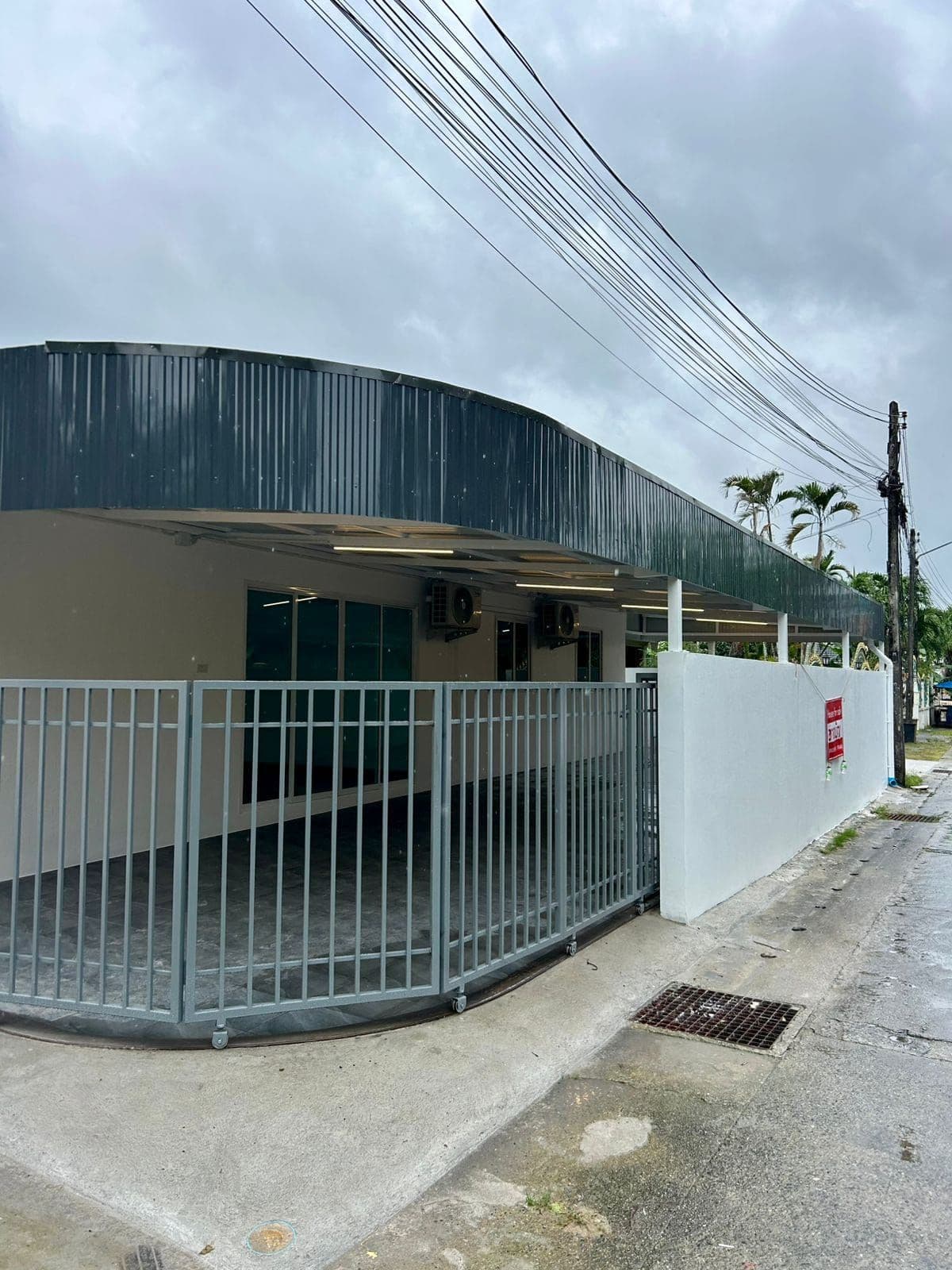 3 Bed house in chalong resale — photo 1