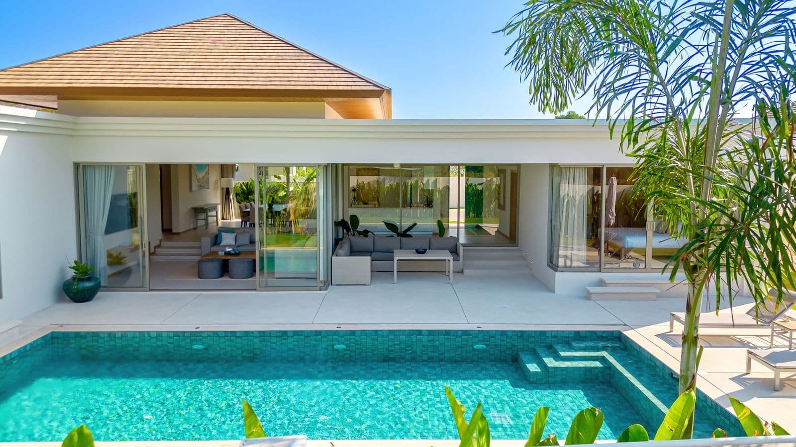 4 Bedroom Trichada Resale — photo 4