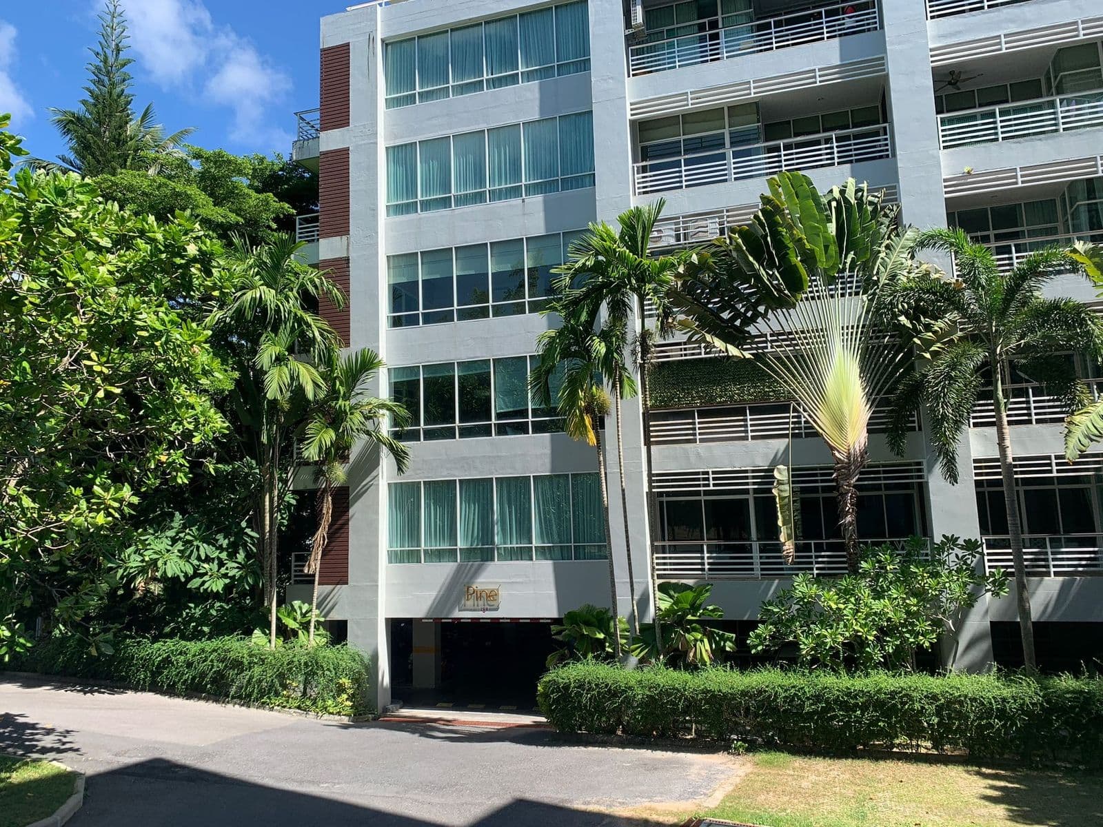 2 Bedroom Karon hill resale — photo 2