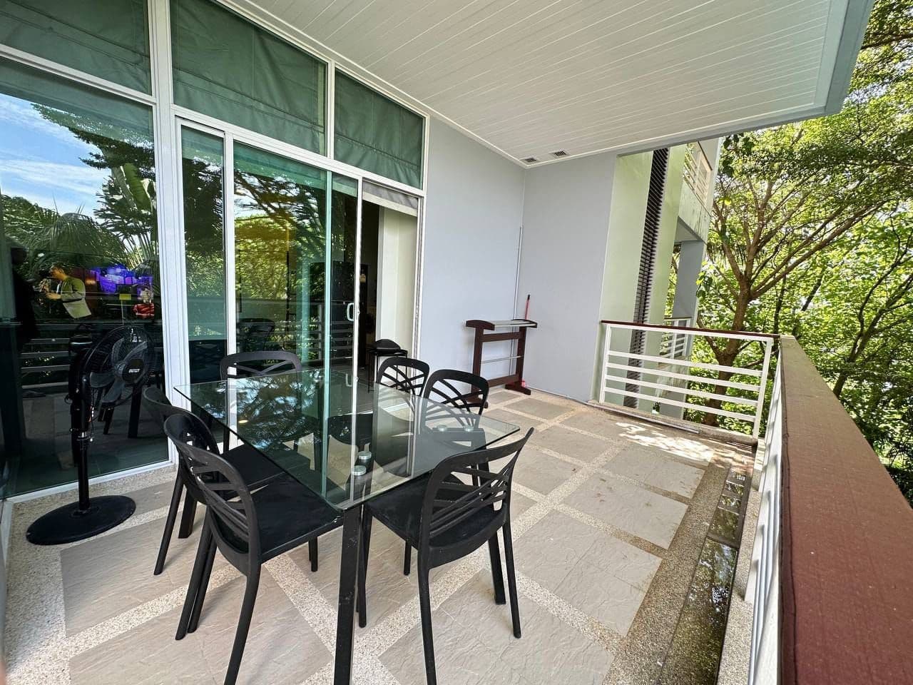 2 Bedroom Karon hill resale — photo 3