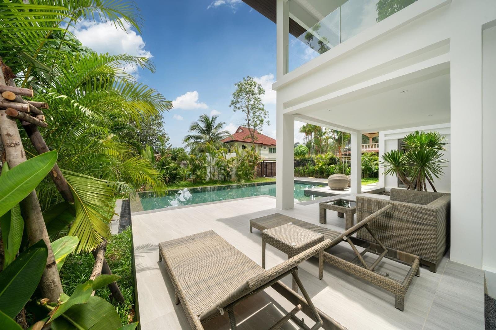 3 Bedrooms The Oriental Villa Kamala Resale — photo 3