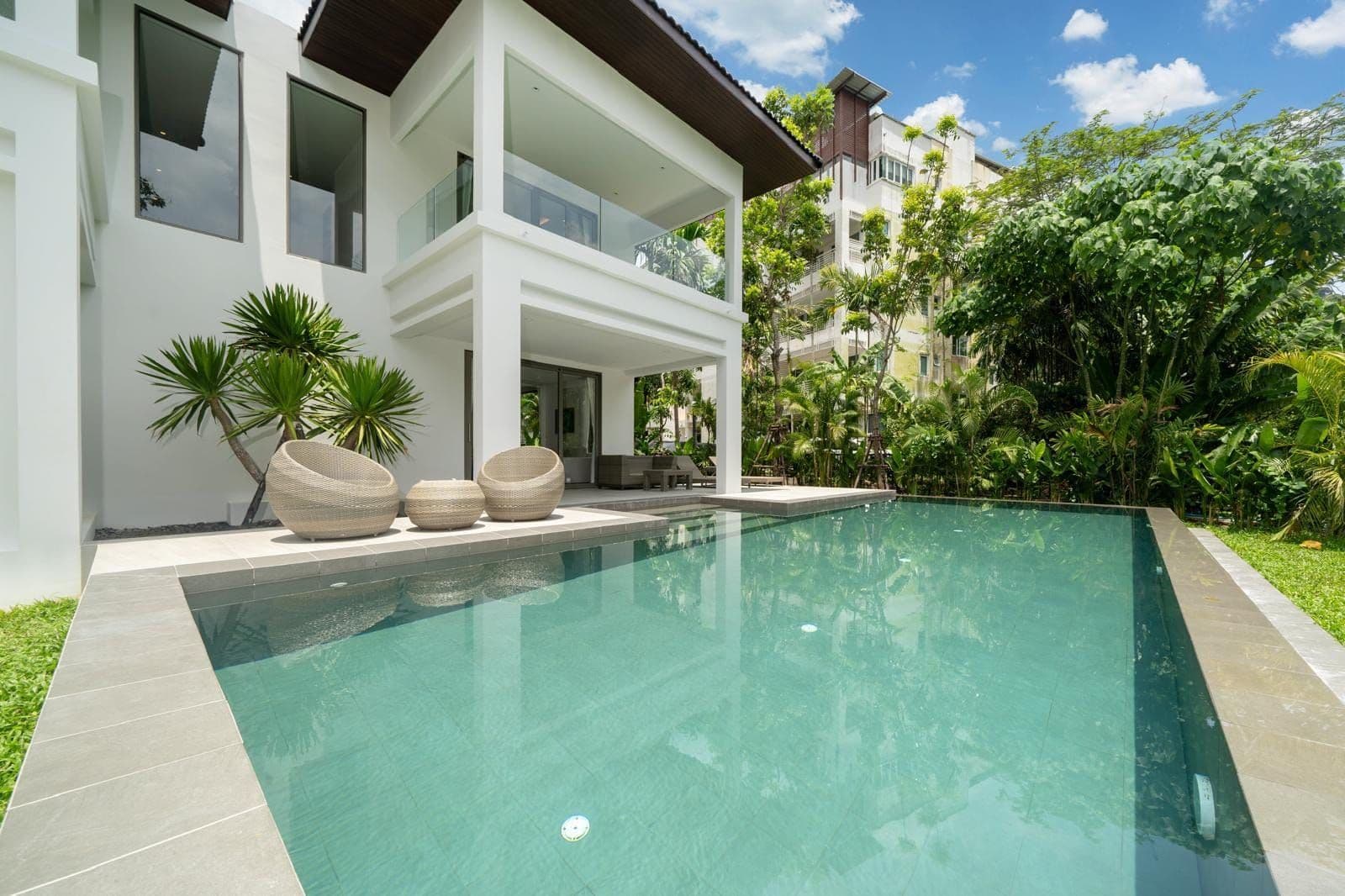3 Bedrooms The Oriental Villa Kamala Resale — photo 1